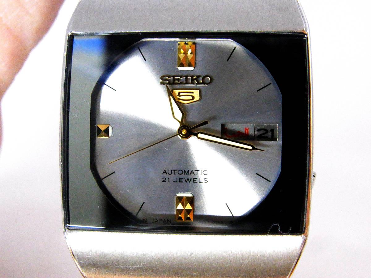 SEIKO5 セイコーファイブ アラビアカレンダー 4227-00B0 自動巻き 超 