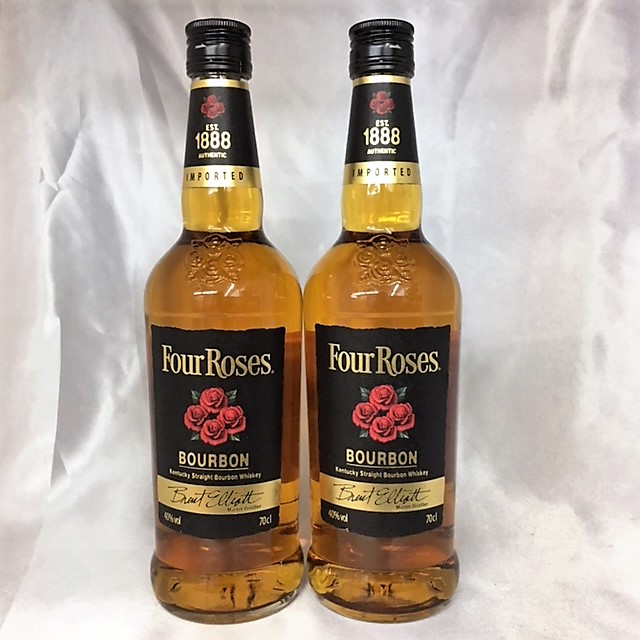 ◇Four Roses フォアローゼズ ブラック 700ml 2本セット ♪