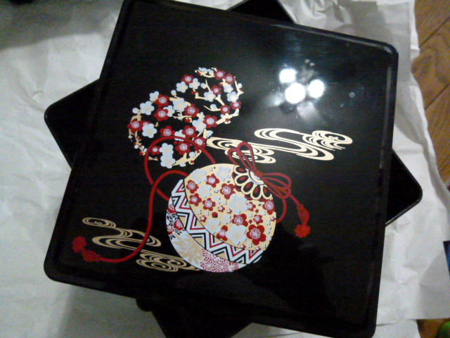 重箱　２段　鞠　まり　梅　黒色　ブラック色　プラスチック　中古_4