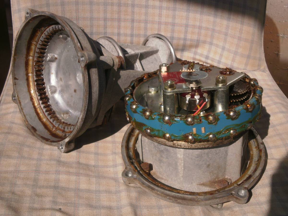 エモテーター　ローテーター　102LB　マストクランプ付き ローテーター エモト102-LB （エモテーター） 分解整備済 動作品 中古