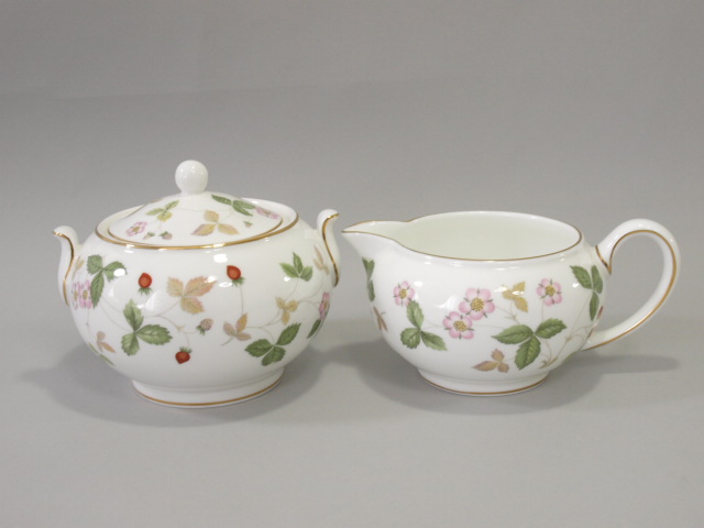 □□ウェッジウッド ワイルドストロベリー シュガーポット＆クリーマー□□YYS10498