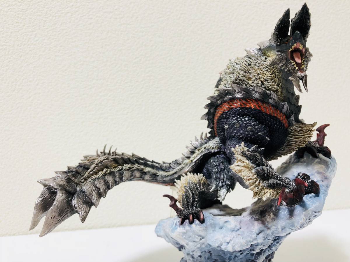 モンハン ジンオウガ亜種 フィギュア クリエイターズモデル 箱無し