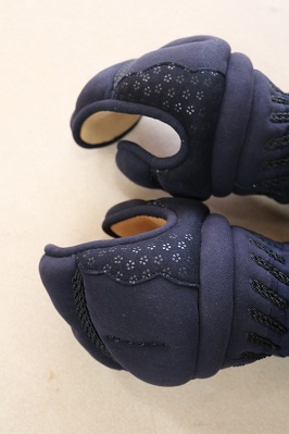 国内メーカーTAKAⅠT（5ｍｍクラリーノ　ピッチ洗える）小手SS/S/M/L/X　サイズ