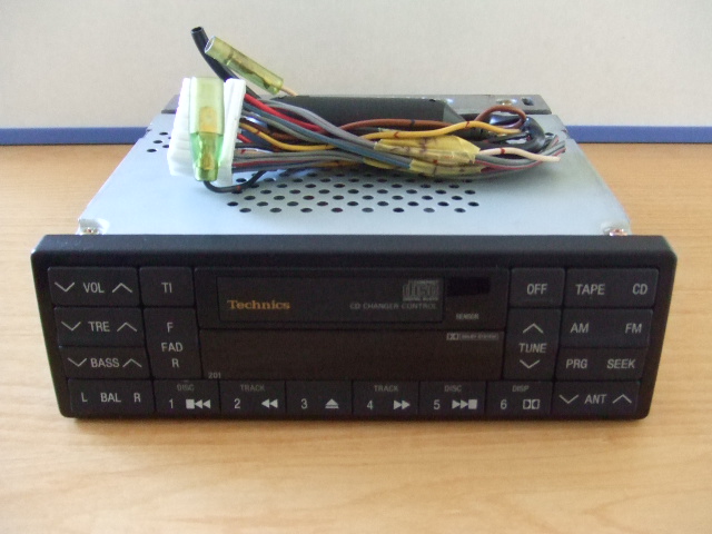 中古】ベンツ W124 W201 純正 カセットデッキ テクニクス Technics CQ