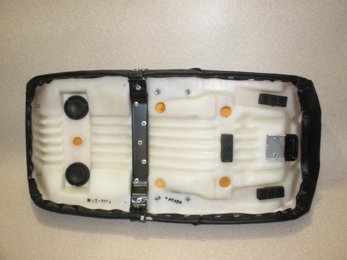 新品未使用 CB750FC 純正シート 未使用品 CB750FB用 シート