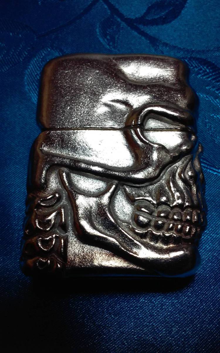 ZIPPO/シルバースカルモデル？_2
