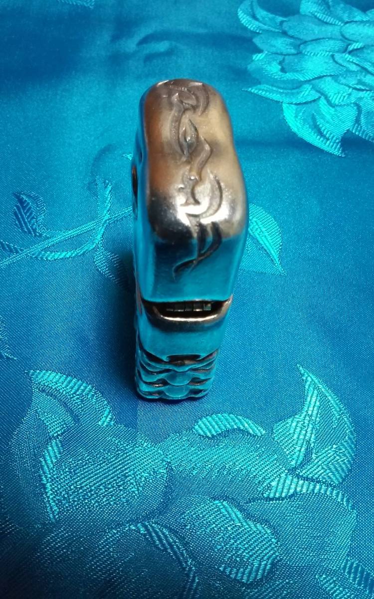 ZIPPO/シルバースカルモデル？_4