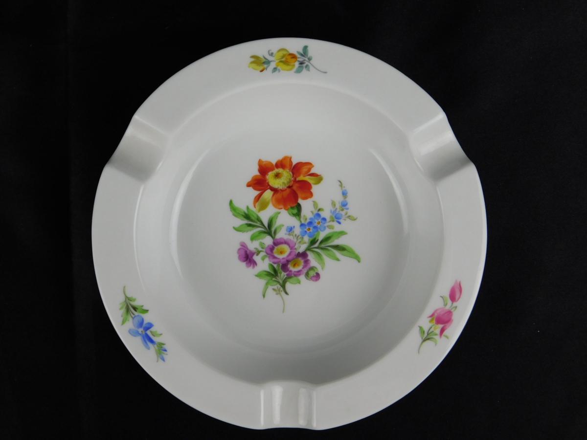 Meissen/マイセン ベーシックフラワー 三つ花 (060110) 灰皿 アッシュ