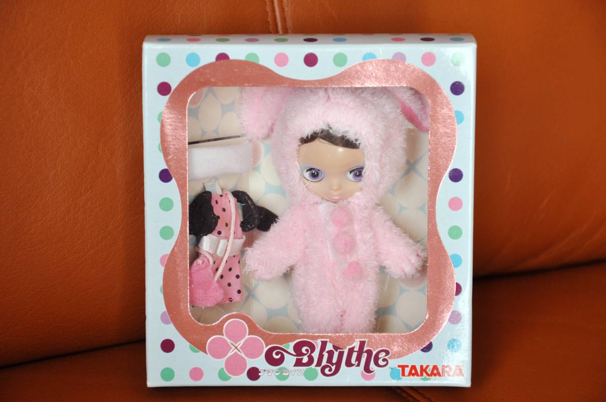 即決・新品未使用】CWC限定プチブライス☆ハニーバニー