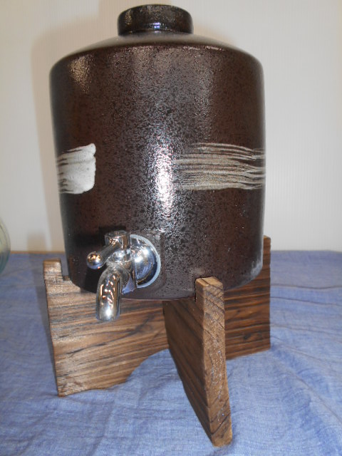 ZIS-D2-0009　　焼酎Bar　陶器２リットル　　ガラス製　樽型　サーバー