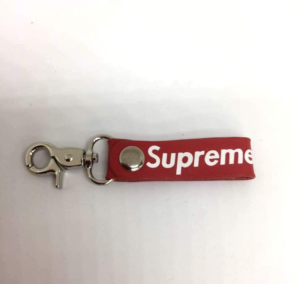 シュプリーム Supreme レザーキーチェーン キーホルダー RED 雑貨