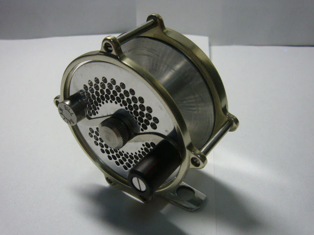 ビルバラン　BILL　BALLAN　 フライリール　シャンパンゴールド　シルバー