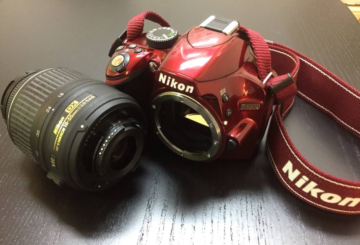 ☆80☆美品 Nikon ニコン D3200 18-55mm VR Kit AF-S DX NIKKOR18-