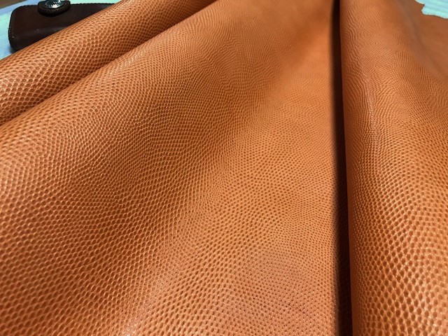 【大人気，限定SALE】 517／Premium orange466 シボの有る綺麗な革：シュリンク加工／クロム鞣し／オレンジ色／1.0mm 牛革クラフト材料65ds(材料)｜売買されたオークション情報、yahooの商品情報をアーカイブ公開 - オー 材料