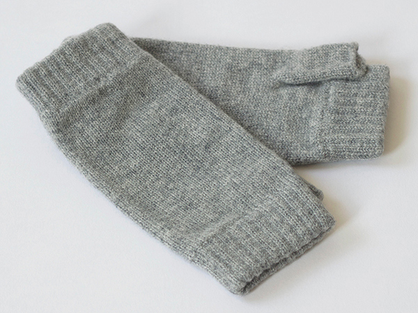 ジョンストンズ☆新品カシミアリストウォーマー手袋ライトグレー