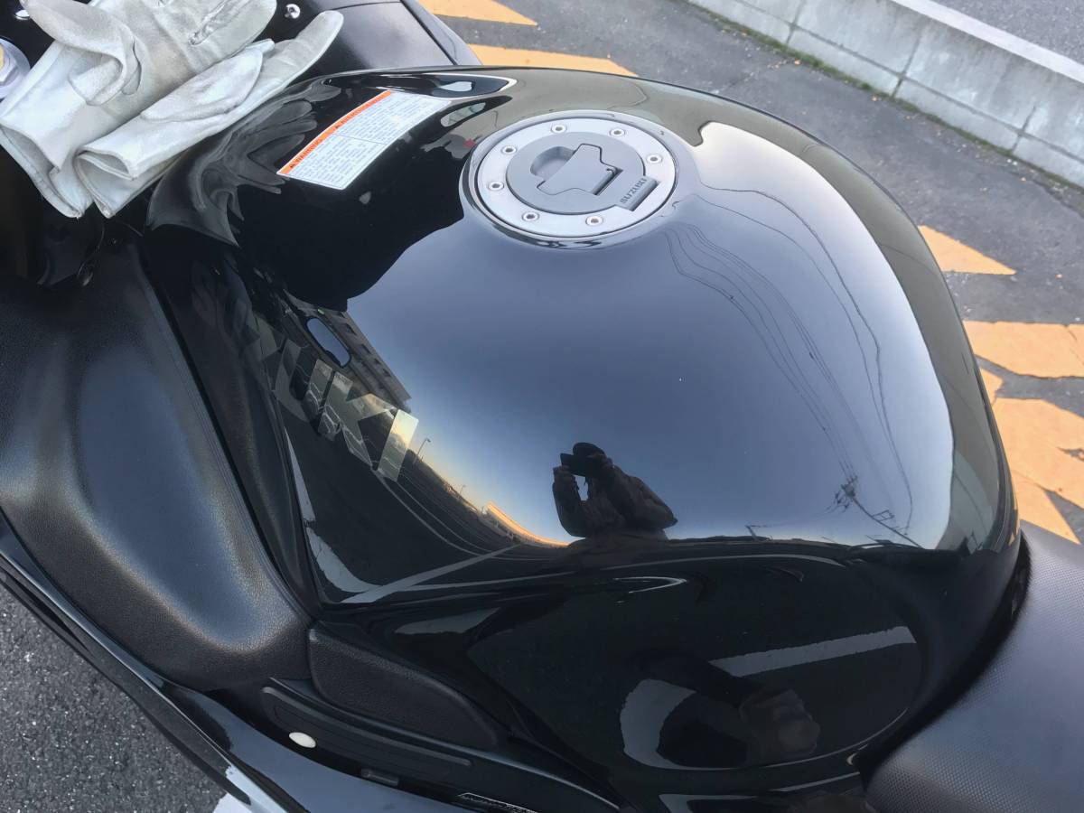 GSX1300R 隼 ブラックフレーム 人気のカナダ ハヤブサ_3