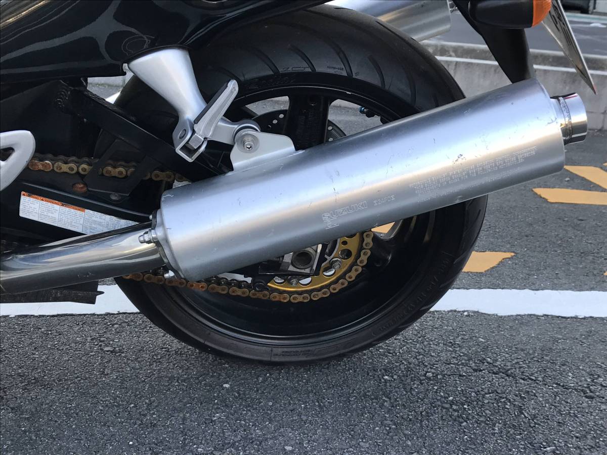 GSX1300R 隼 ブラックフレーム 人気のカナダ ハヤブサ_8