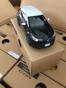 c-hr カラーサンプルのYahoo!オークション(旧ヤフオク!)の相場・価格を