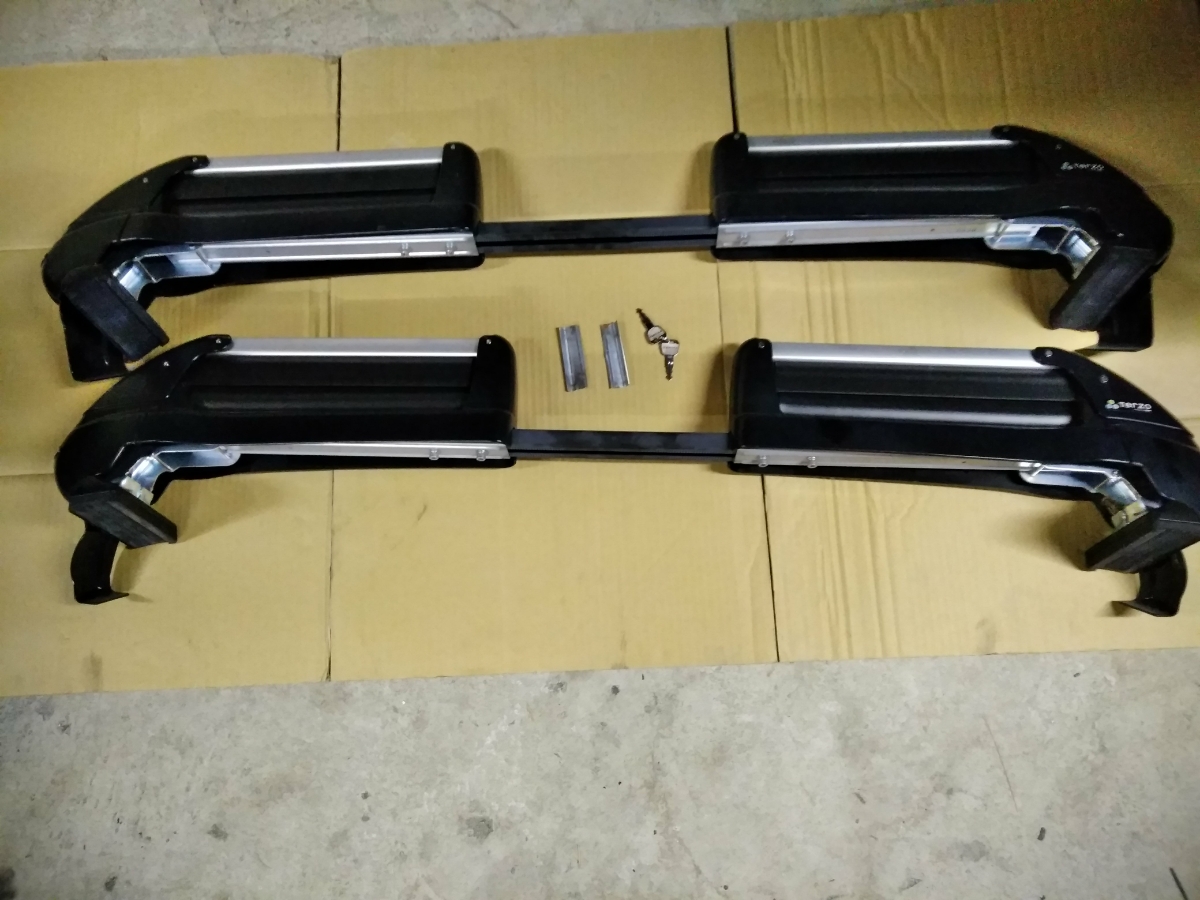 スズキハスラー TERZO スノーボードキャリア 1シーズン使用 鍵 スズキハスラー TERZO スノーボードキャリア 1シーズン使用 鍵