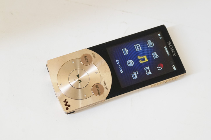 美品】SONY ウォークマン NW-E044 ゴールド／ブラック 8GB Sony