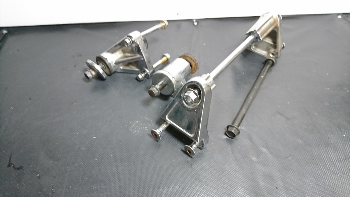 ゼファー400メッキエンジンハンガー 実動 検ゼファー400Χ FX GP ゼファー400メッキエンジンハンガー 実動 検ゼファー400Χ FX GP