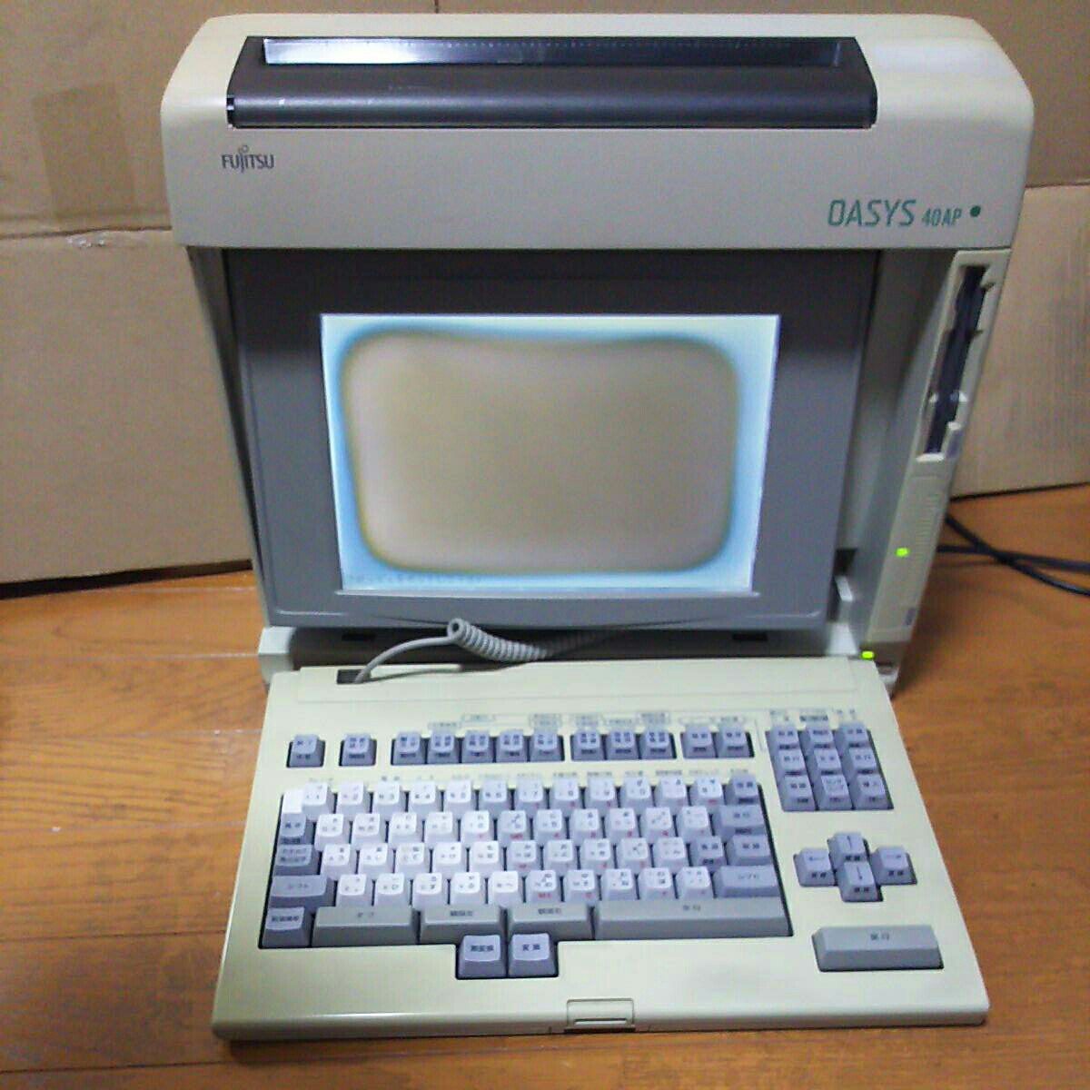 ★富士通製ワープロ★OASYS 40AP★JISキーボード★動作保証あり★ FUJITHU 富士通ワープロ OASYS 40AP 富士通製ワープロ OASYS 40AP JIS