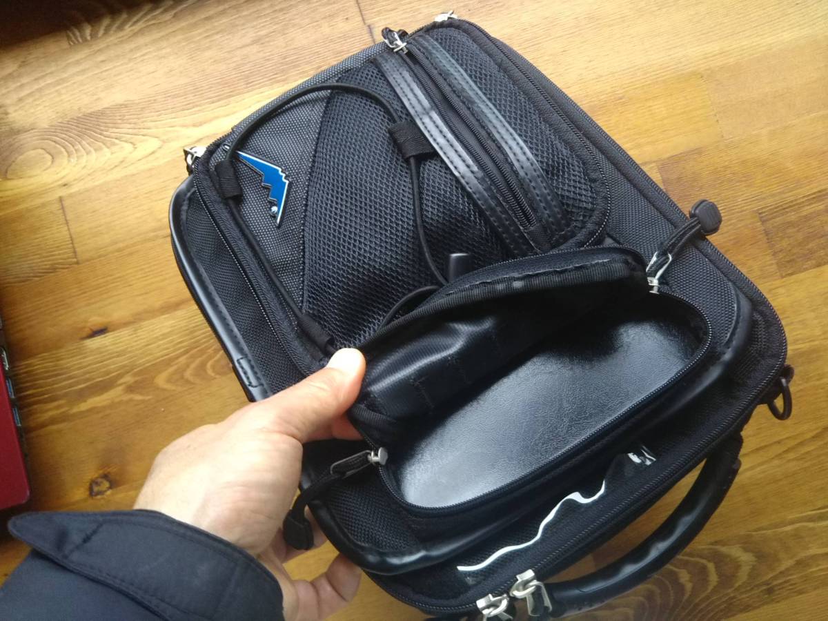 クシタニ メルカリ 吸盤式ミニタンクバッグ(K-3553 BAG) 並品 