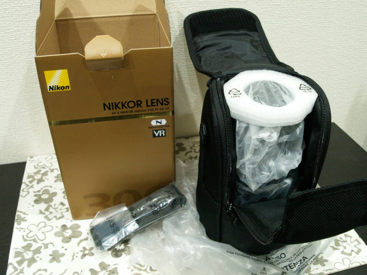  Nikon AF S NIKKOR 300mm F 4E PF ED VR 