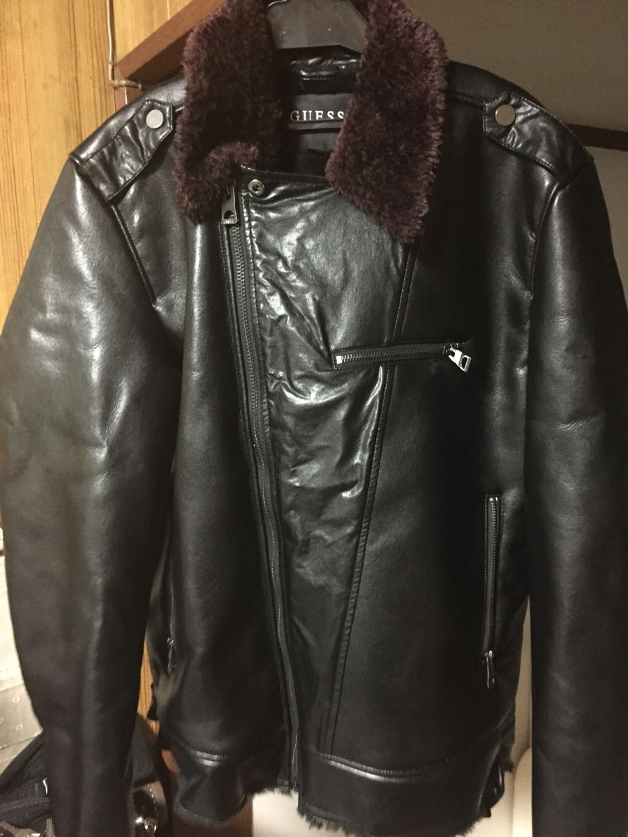 新品 GUESS 革ジャン M 【公式通販】