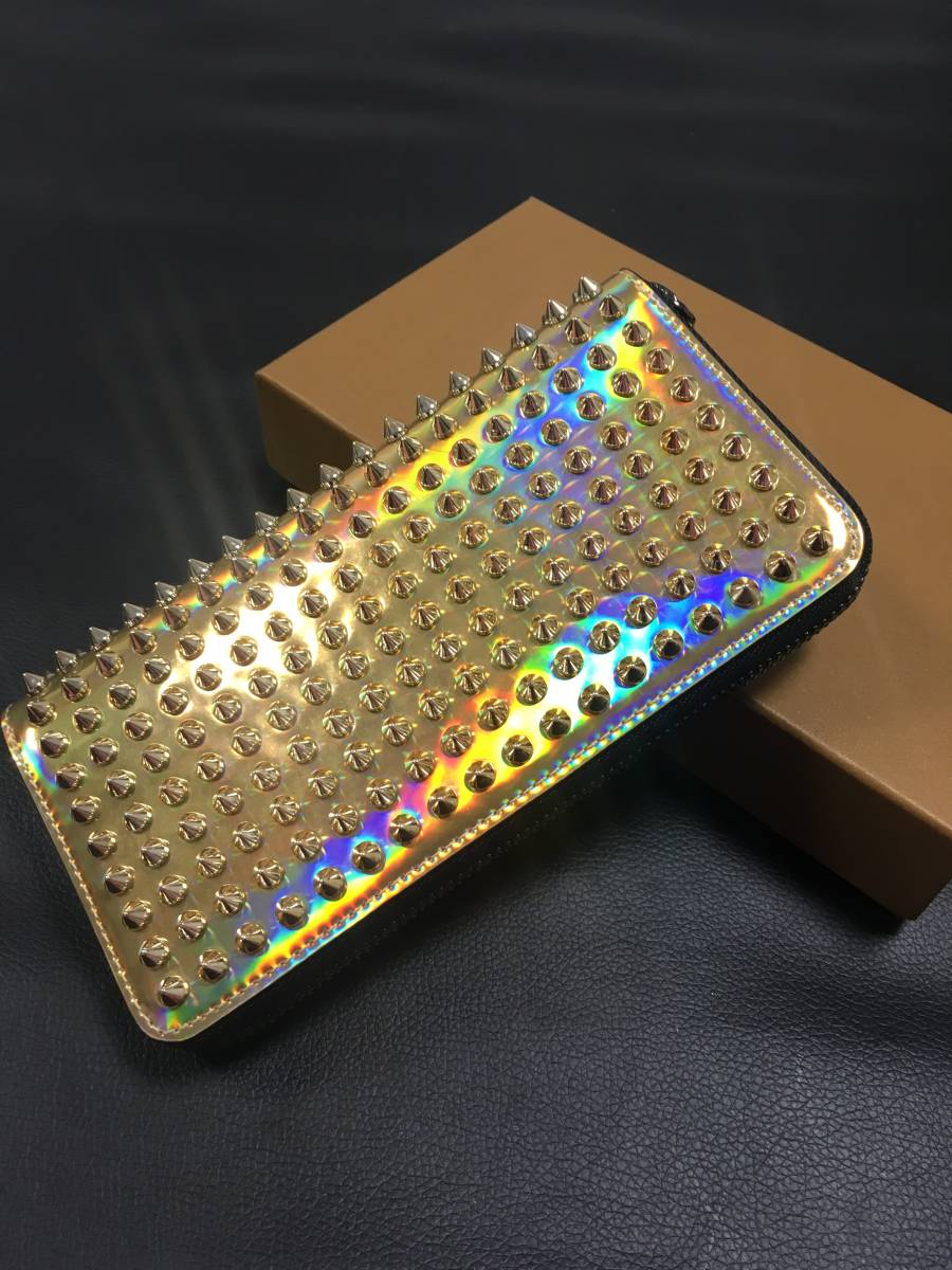 希少 新品 クリスチャンルブタン 長財布 マカロン マルチスタッズ