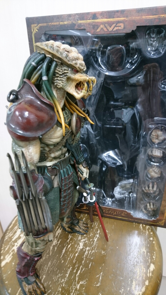 サムライビッグレッド プレデター フィギュア ネカ NECA ジャンク
