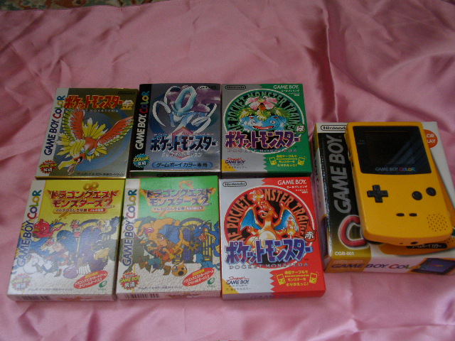 中古 ゲームボーイカラー イエロー本体とポケモン4個、ドラクエ