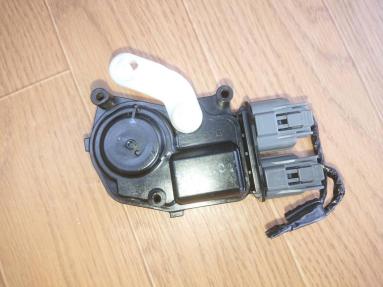 （329-）エリシオン RR1/2/3/4　 純正スライドドアロック アクチュエーター 　良品
