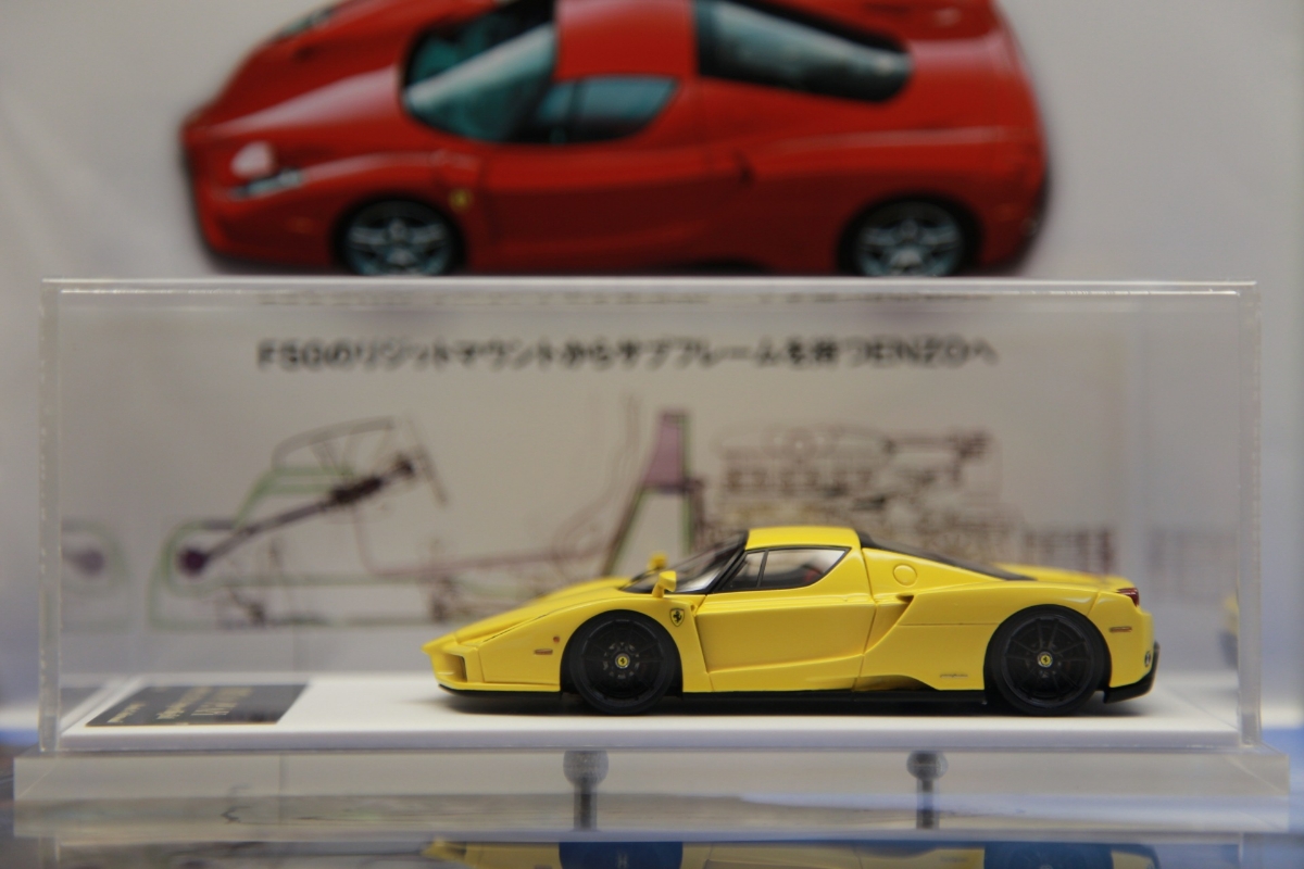 Enzo Ferrari Modena Giallo Yellow [Pre-Order] High End 1:18 Silver 