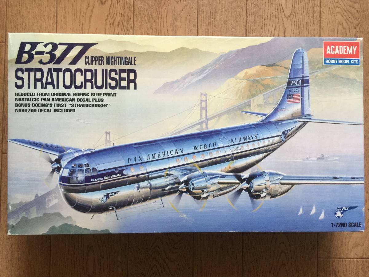 1/72 B-377 ストラトクルーザー パンアメリカン航空 アカデミー