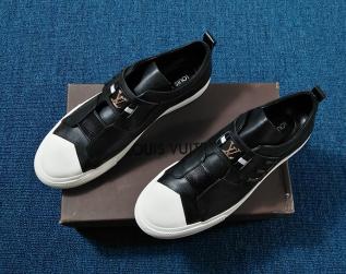 LOUIS VUITTON ルイヴィトン LV スニーカー メンズ 25.5cm スニーカー