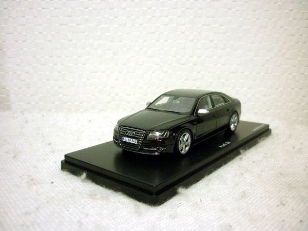 S8 1⁄43 アウディ ブラック シュコー ミニカー セダン Audi - Black