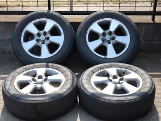 □ウィッシュ純正アルミホイール4本 195/65R15タイヤ付き 中古□