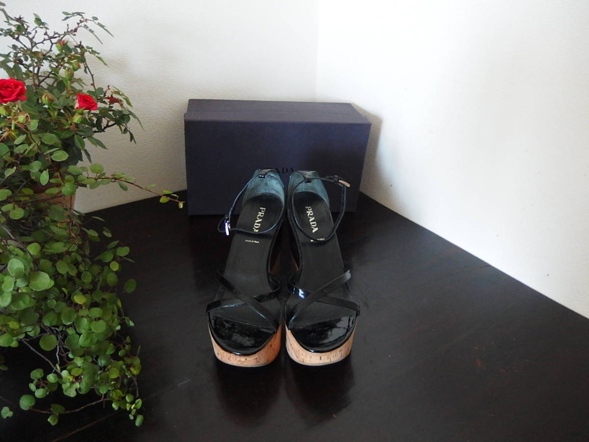 PRADA ブラック レザー ウェッジブーツ ストラップ（靴）の通販 プラダ 