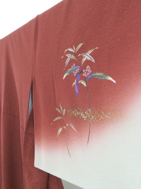 やまと桜 ＋７ 米沢・白布温泉かもしかや｜地酒が Yahoo!オークション 振袖レンタル·購入や成人式の着付けは 木川屋 ゆめsaku やまと誂製 箔散らし“実りある日々が煌やかに舞い上がる蘇芳色の空”彩 落款 訪問着 h-236