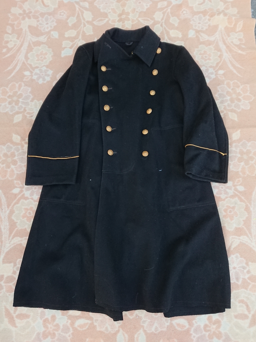 昭和レトロ 昭和初期？ とても古い警察のウールコート 黒系 ,ご覧 