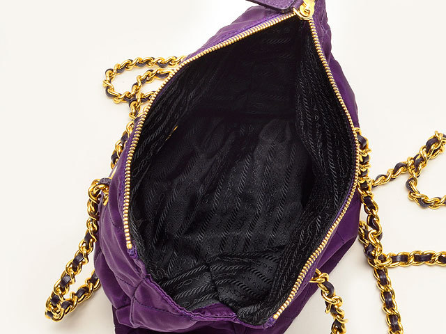 プラダ キルティング ゴールドチェーン ショルダーバッグ 紫 PRADA/プラダ チェーンショルダーバッグ キルティング ナイロン