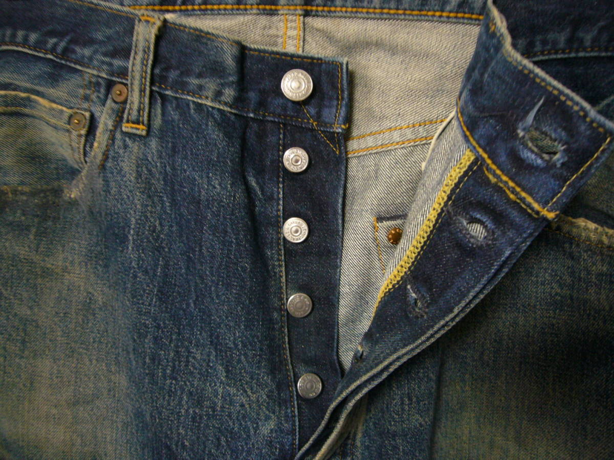 W36 サンプル級の鬼ヒゲ Levi