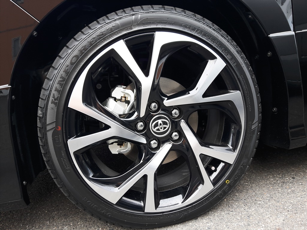 80系ヴォクシー　ZS　ホイール・タイヤセット　18インチ（CH-R純正ホイール・タイヤセット）新品　 ＊本州送料込￥89800_1