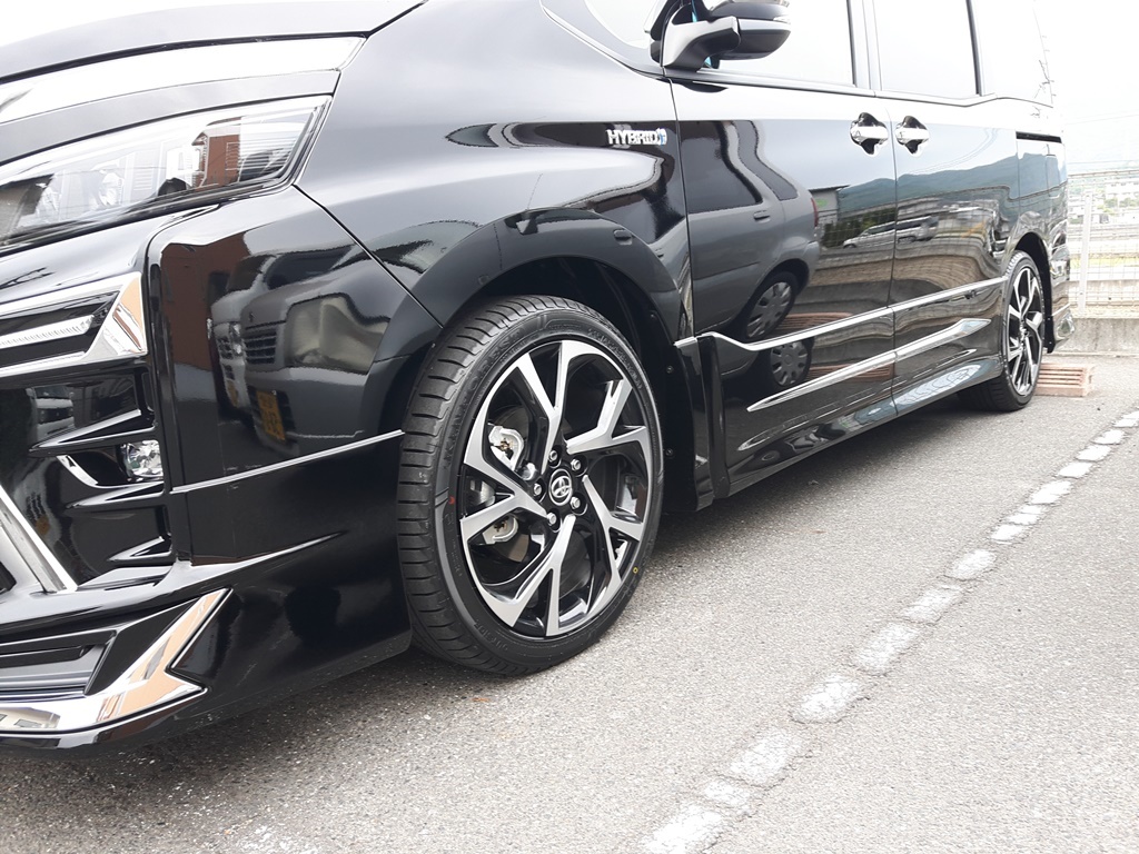 80系ヴォクシー　ZS　ホイール・タイヤセット　18インチ（CH-R純正ホイール・タイヤセット）新品　 ＊本州送料込￥89800_3