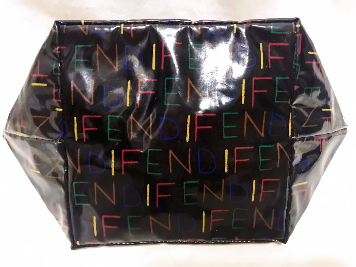 極希少 良品 【FENDI】 オールドフェンディ 牛革ハンドル×ロゴマルチ 