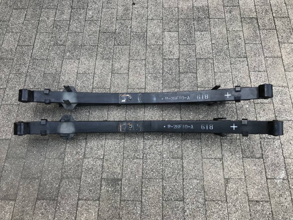 ハイエース　ワゴンリーフ　純正 200系ハイエース 4型純正リーフスプリング ワゴンリーフよりコレ