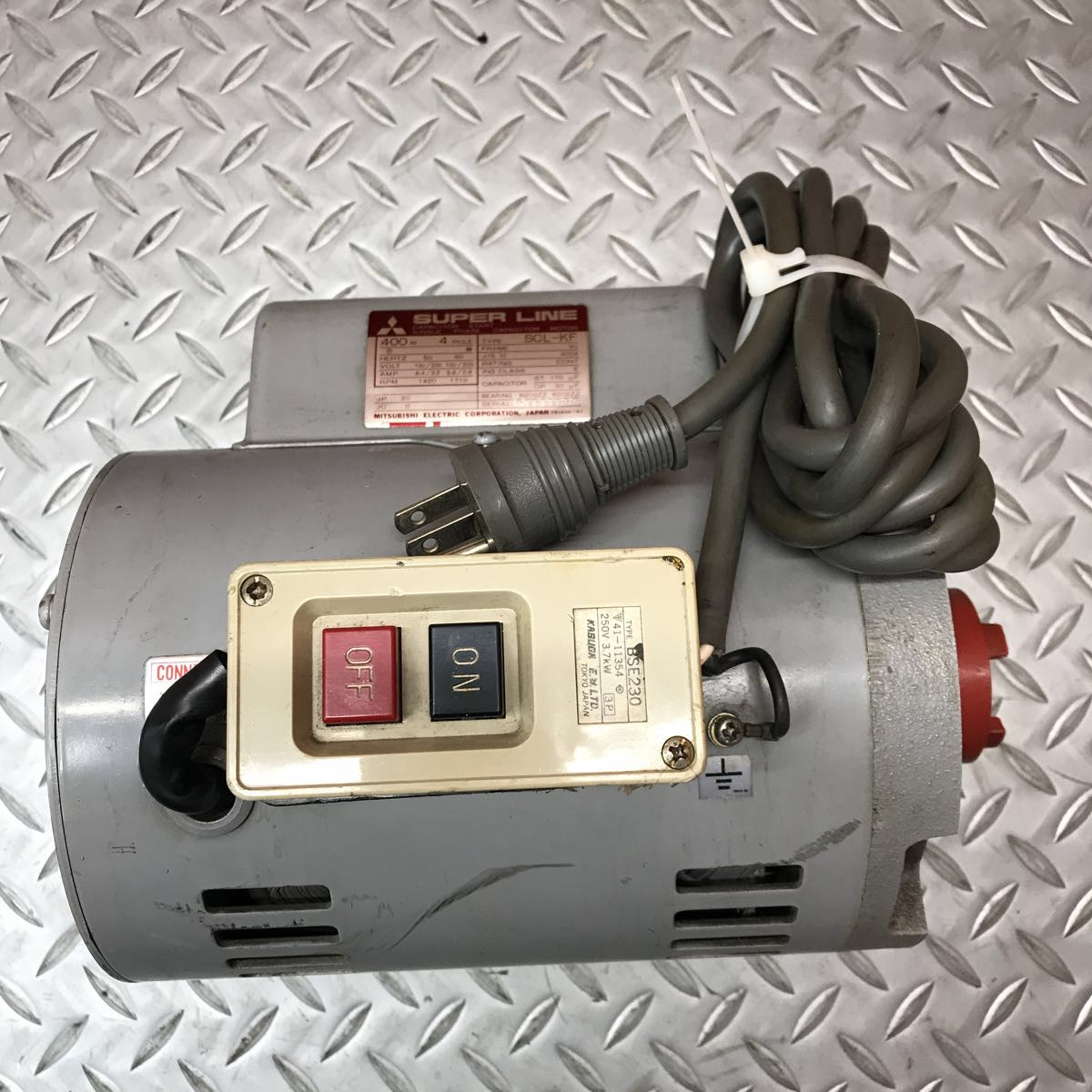 SUPER LINE 三菱電機 製品情報 三相誘導モーター 4極 三菱電機FA 三