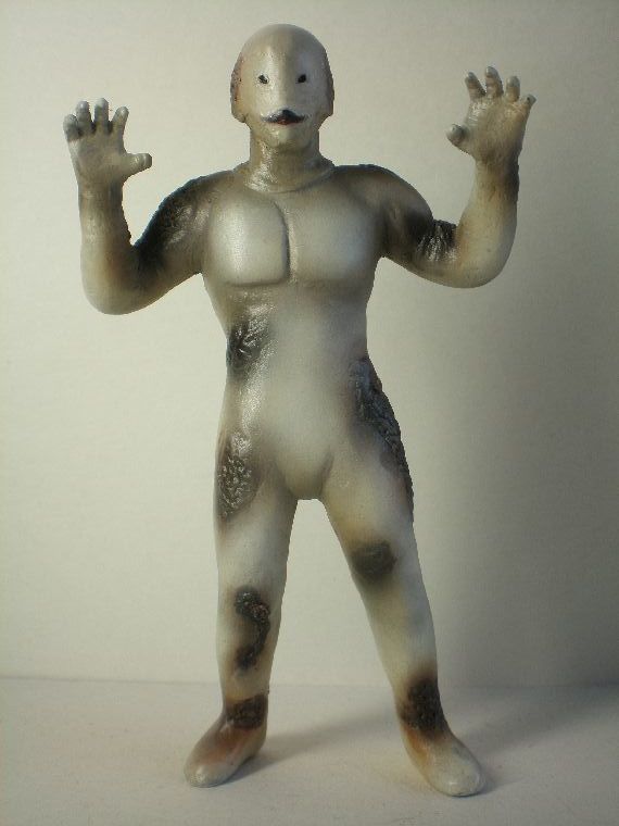 HGウルトラマン 改造リペイント スペル星人 ファイティングポーズ