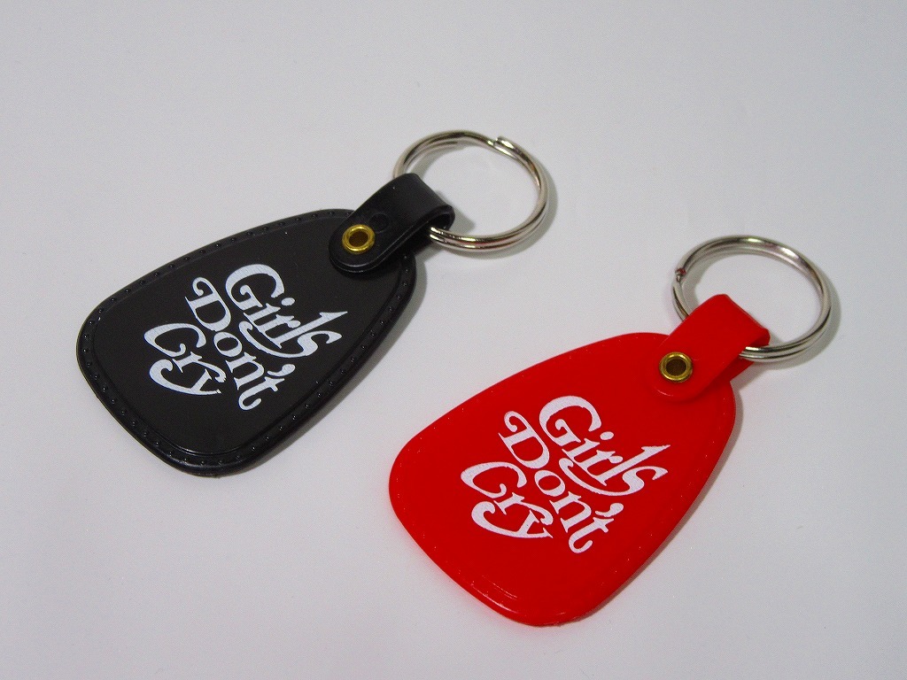 Undercover Girls Don T Cry アンダーカバー ガールズドントクライ キーホルダー セット 赤 黒 一般 売買されたオークション情報 Yahooの商品情報をアーカイブ公開 オークファン Aucfan Com